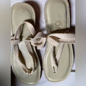 Kinos women sandals with leg wrap size 10 beige summer